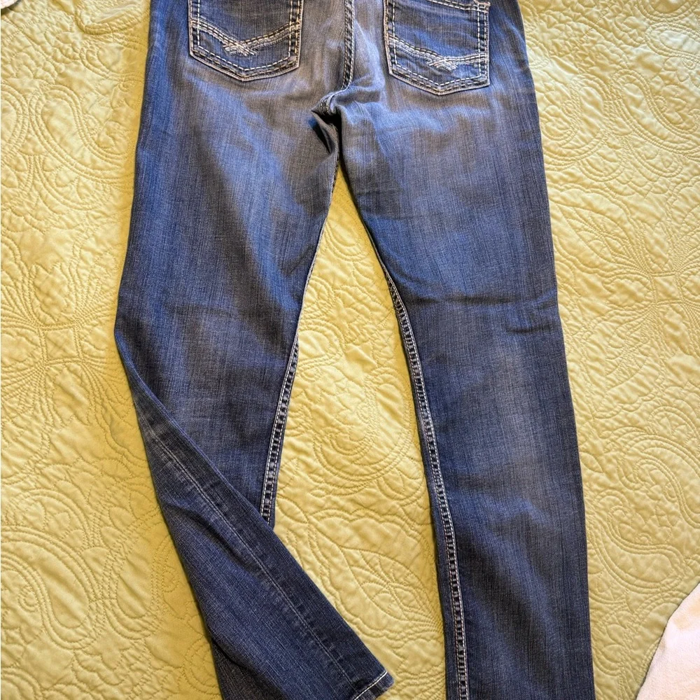 Woman’s Ariat Jeans - Picture 4 of 4
